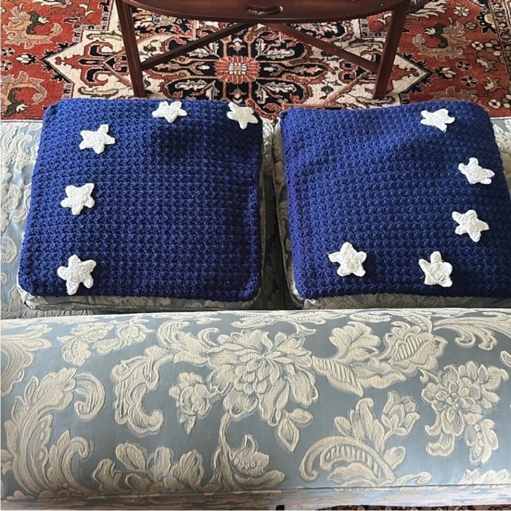Hand Crafted Patriotic Knit Throw Pillow Cover 18 x 18 Crochet Blue White Stars